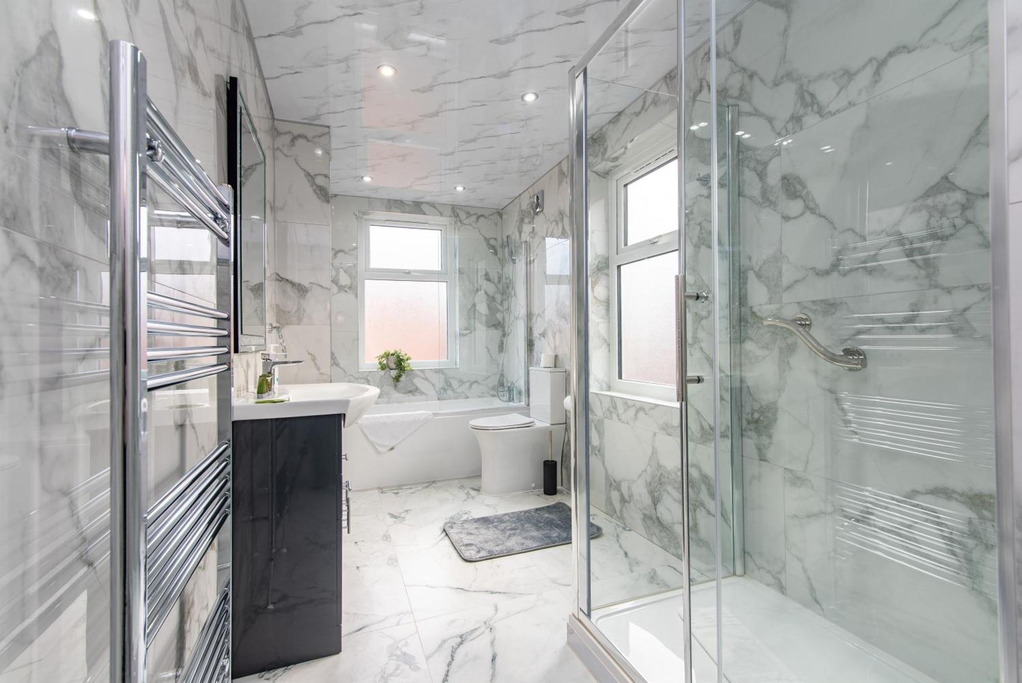2 Bedroom House In The Heart Of Лестър Екстериор снимка